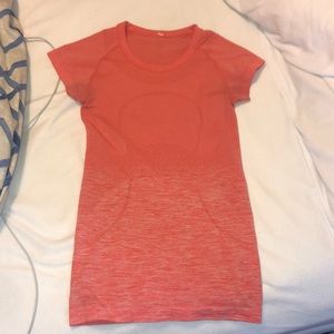 Short sleeve lululemon top